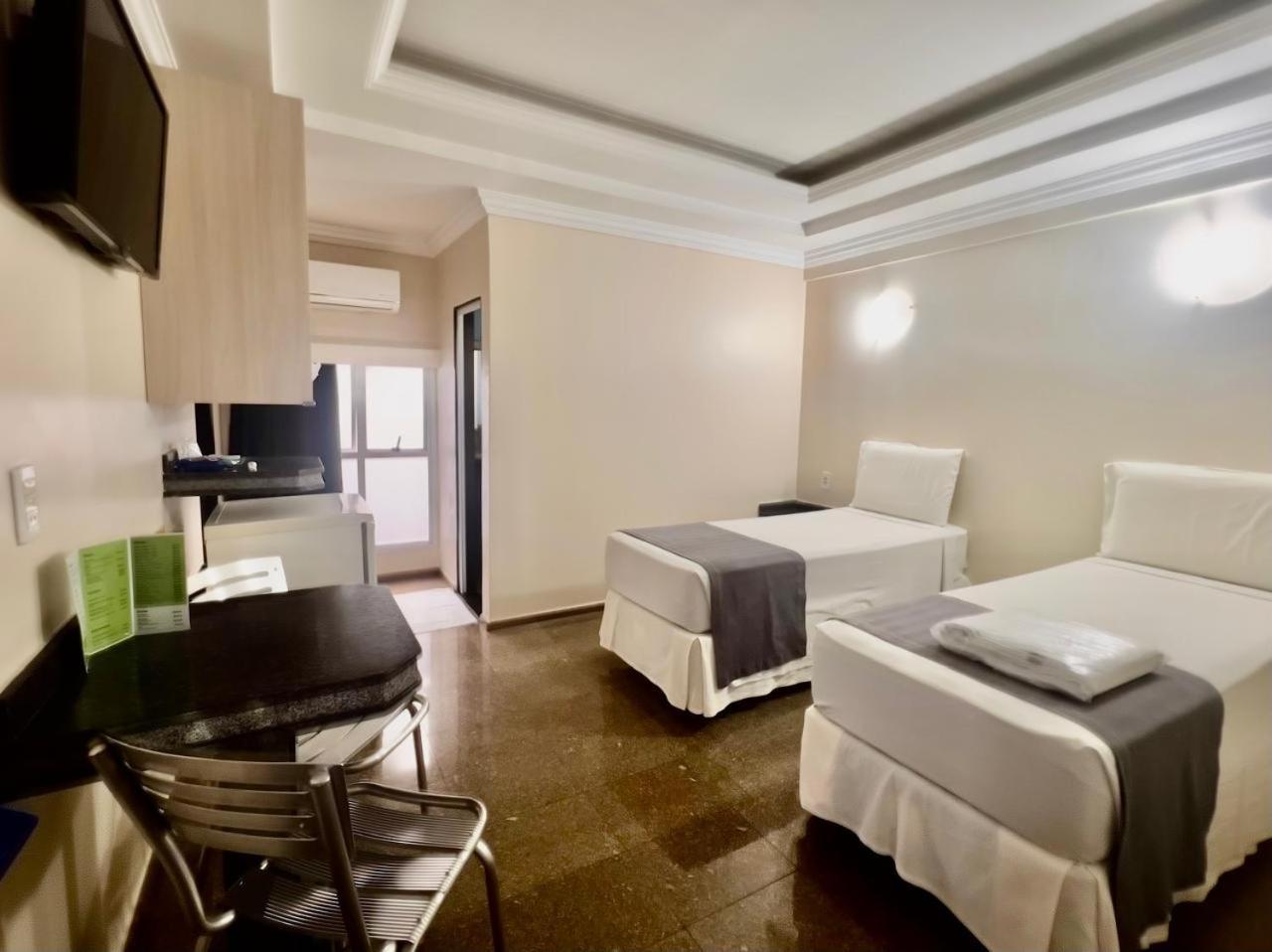 Hotel Buriti Stop (Adults Only) Goiânia Kültér fotó
