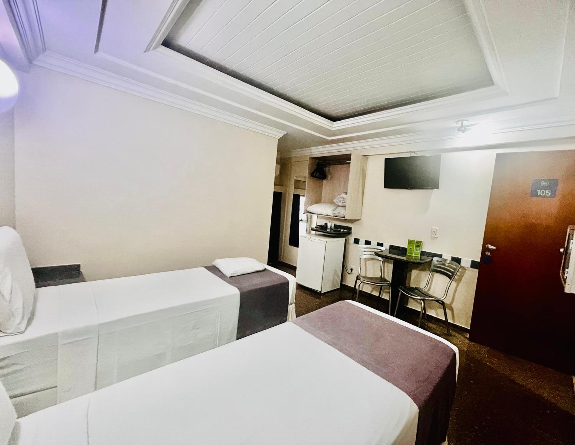Hotel Buriti Stop (Adults Only) Goiânia Kültér fotó